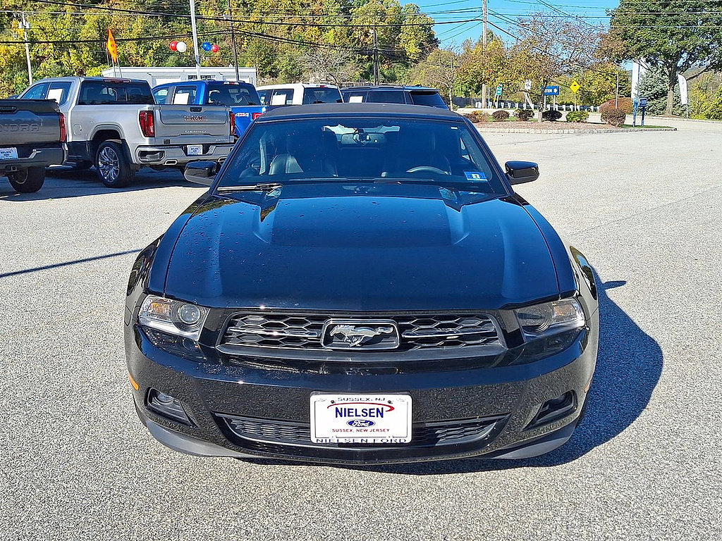 Used 2012 Ford Mustang Premium RWD image 27