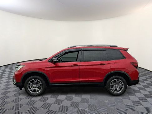 Used 2024 Honda Passport TrailSport image 4