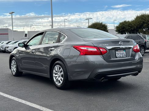 Used 2016 Nissan Altima 2.5 S w/ Power Driver Seat Package image 10