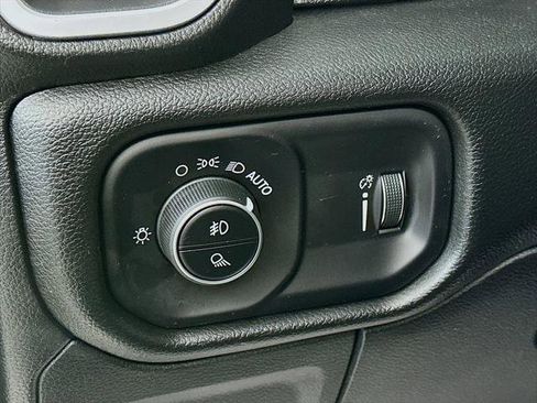 Certified 2023 RAM 1500 Big Horn image 18