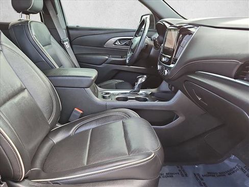 Used 2022 Chevrolet Traverse Premier w/ Redline Edition AWD/4WD image 21