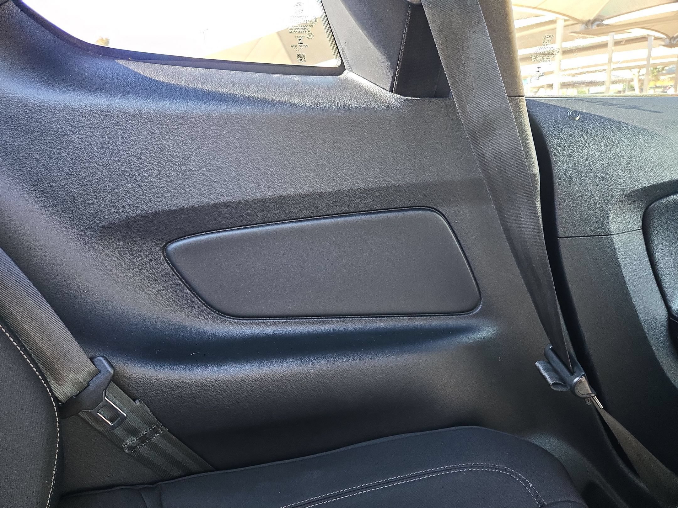 Used 2018 Ford Mustang Coupe RWD image 15