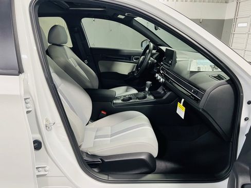 New 2025 Honda Civic Sport image 30