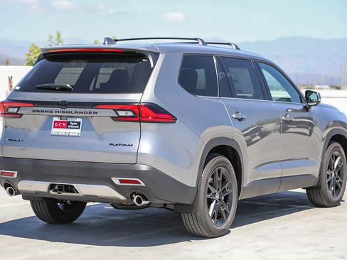 New 2026 Toyota Grand Highlander AWD Hybrid image 5