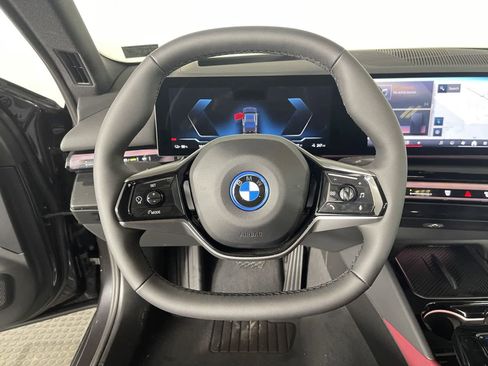 Certified 2024 BMW i5 eDrive40i w/ Premium Package image 19