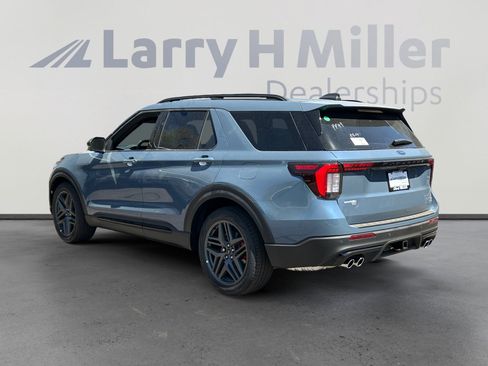 New 2026 Ford Explorer ST w/ Sun And Sound Package AWD/4WD image 3