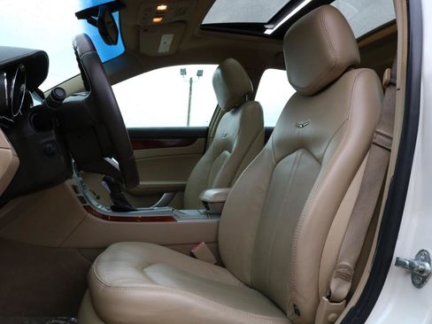 Used 2011 Cadillac CTS Premium RWD image 22