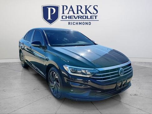 Used 2019 Volkswagen Jetta SEL Premium image 1