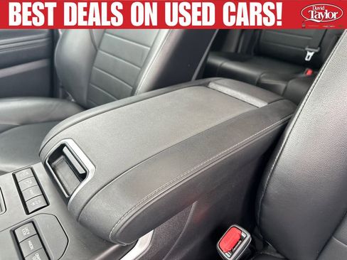 Used 2021 Toyota Highlander XLE AWD/4WD image 13
