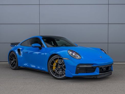 Used 2022 Porsche 911 Turbo S image 4