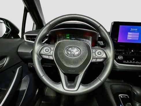Certified 2025 Toyota Corolla SE FWD image 10