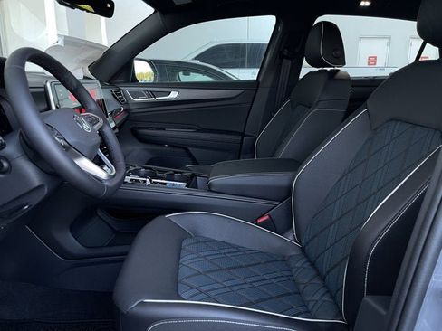 New 2026 Volkswagen Atlas Cross Sport SEL Premium R-Line image 13