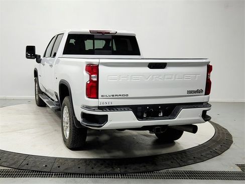 Used 2021 Chevrolet Silverado 2500 High Country image 6