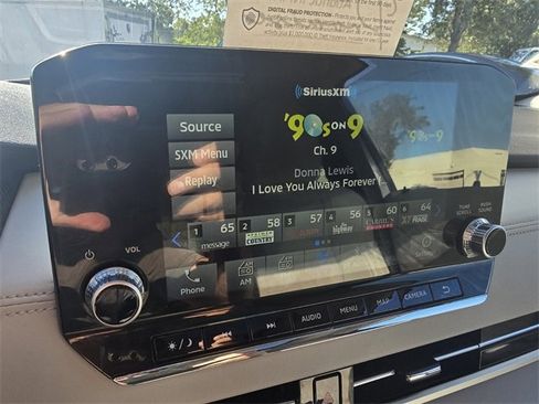 Used 2023 Mitsubishi Outlander SEL image 13