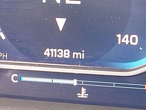 Used 2025 Chevrolet Silverado 1500 LT image 32