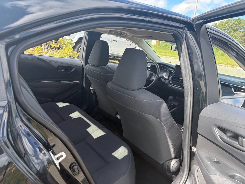 Used 2023 Toyota Corolla LE FWD image 40