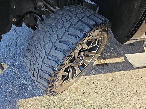 Used 2017 Chevrolet Silverado 2500 High Country image 33