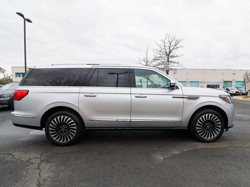 Used 2018 Lincoln Navigator L Black Label image 18