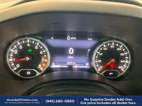 Used 2021 Jeep Renegade Latitude FWD image 13