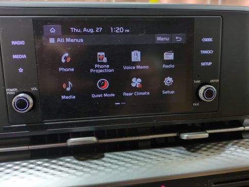 Used 2024 Kia Carnival LX FWD image 25