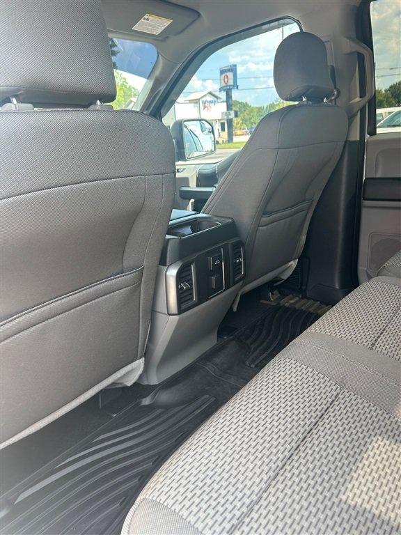 Used 2016 Ford F150 XLT w/ Equipment Group 302A Luxury AWD/4WD image 11