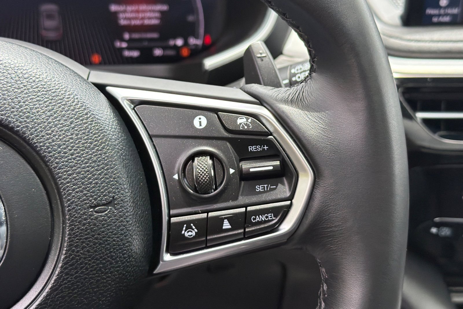 Used 2026 Acura MDX w/ Technology Package FWD image 29