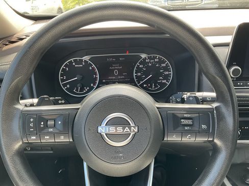 Used 2023 Nissan Rogue S AWD/4WD image 19