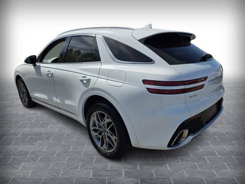 Used 2025 Genesis GV70 2.5T AWD/4WD image 5