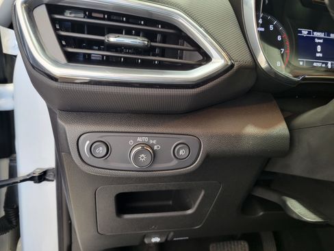 Certified 2022 Chevrolet TrailBlazer LT w/ Convenience Package image 22