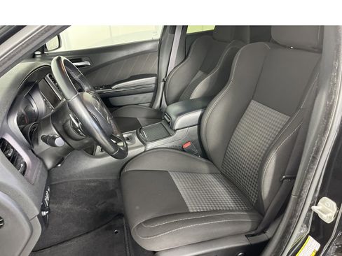 Used 2023 Dodge Charger R/T w/ Blacktop Package image 11