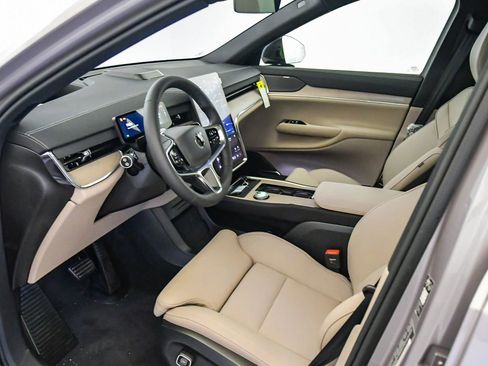 New 2026 Volvo EX90 Plus image 18