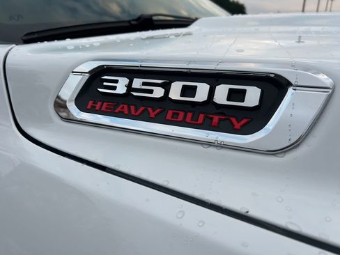 New 2026 RAM 3500 Limited image 9