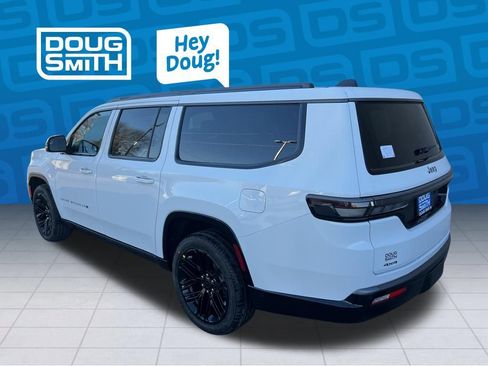 New 2026 Jeep Grand Wagoneer L Limited AWD/4WD image 4