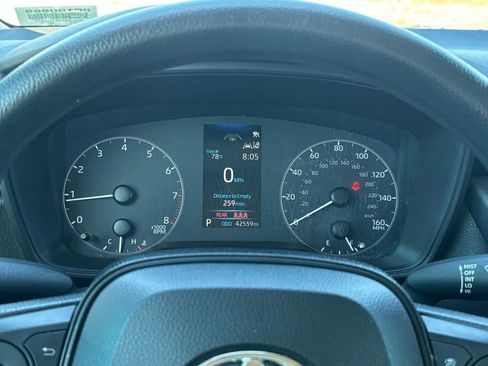 Used 2024 Toyota Corolla LE image 22