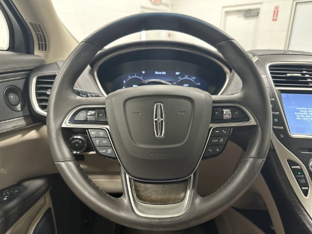 Used 2020 Lincoln Nautilus Reserve w/ Equipment Group 201A FWD image 14