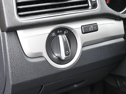 Used 2019 Volkswagen Passat 2.0T Wolfsburg image 23