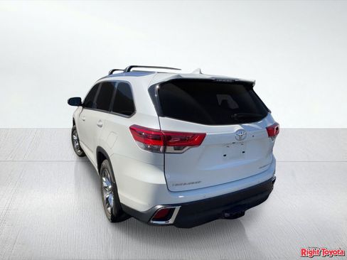 Used 2019 Toyota Highlander Limited image 3