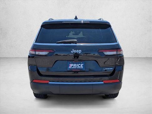 Used 2025 Jeep Grand Cherokee L Laredo RWD image 7