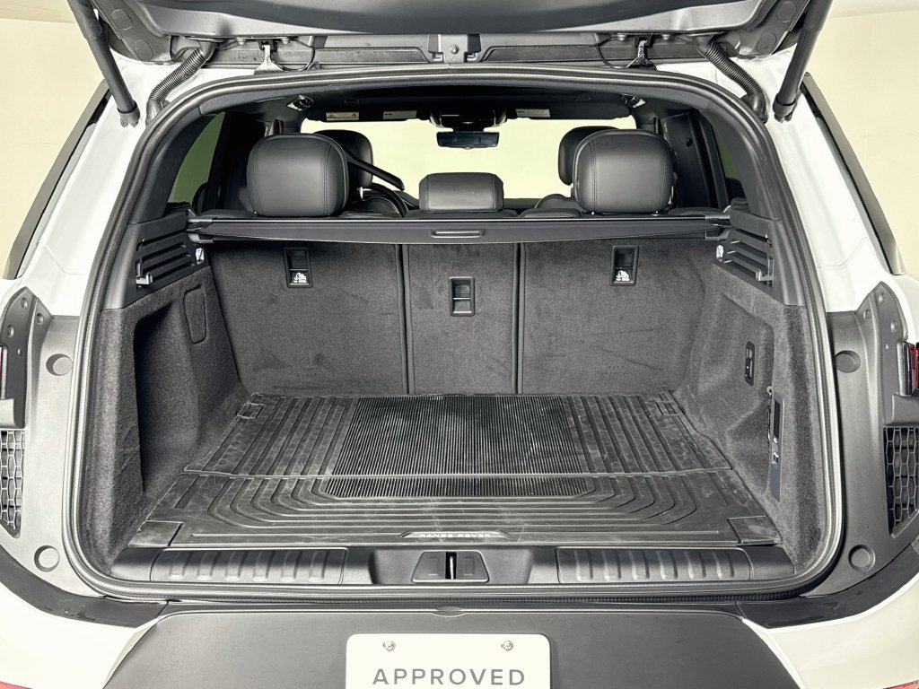 Used 2026 Land Rover Range Rover Sport SE AWD/4WD image 25