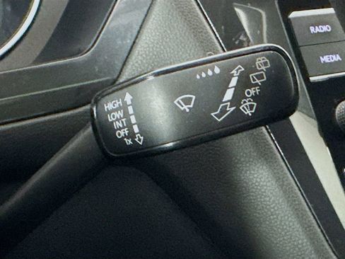 Used 2018 Volkswagen Tiguan S w/ 3rd Row Seat Package image 13