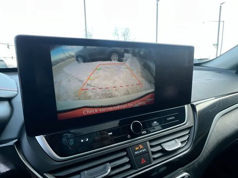 Used 2023 Nissan Altima 2.5 SR w/ SR Premium Package image 17