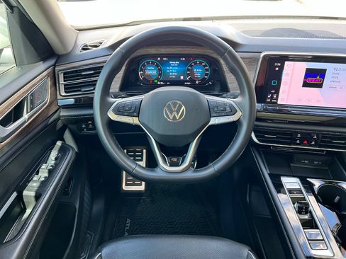 Used 2024 Volkswagen Atlas SEL Premium R-Line AWD/4WD image 13