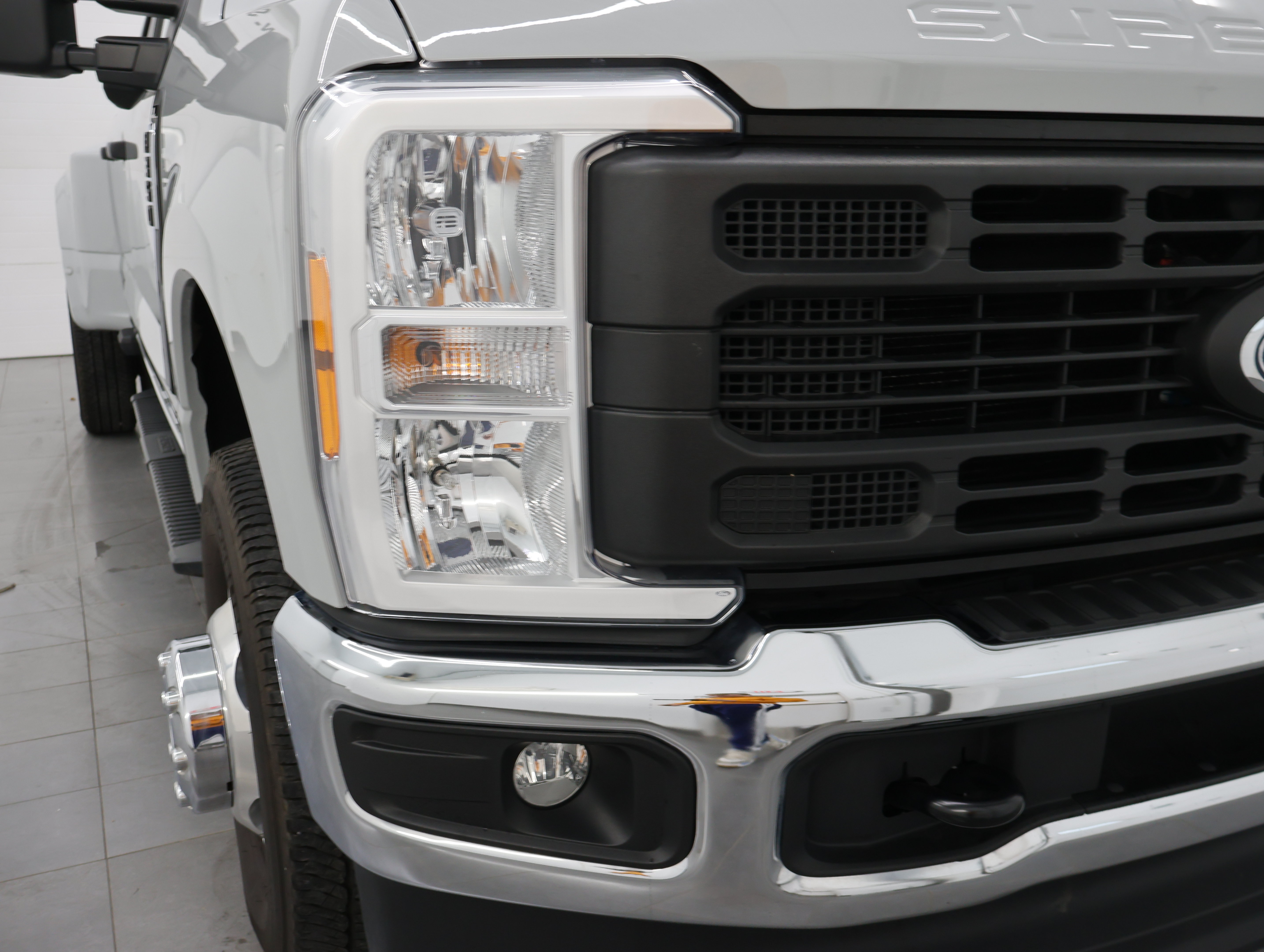 Used 2025 Ford F350 XL w/ 360-Degree Camera Package AWD/4WD image 25