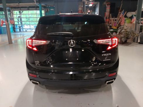 Used 2024 Acura RDX SH-AWD image 9