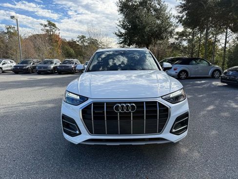 Used 2023 Audi Q5 2.0T Premium w/ Convenience Package image 2