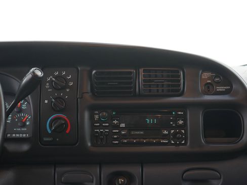 Used 2002 Dodge Ram 2500 Truck 2WD Quad Cab image 17