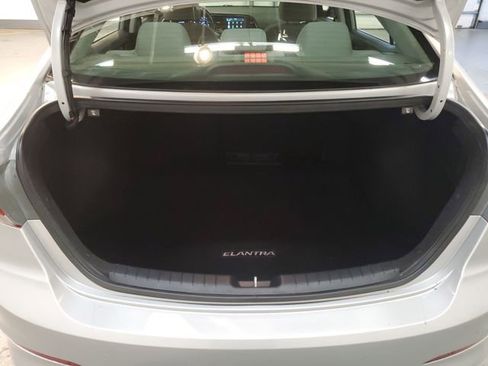 Used 2018 Hyundai Elantra Value Edition image 24