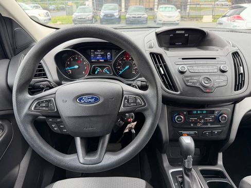 Used 2017 Ford Escape SE AWD/4WD image 15