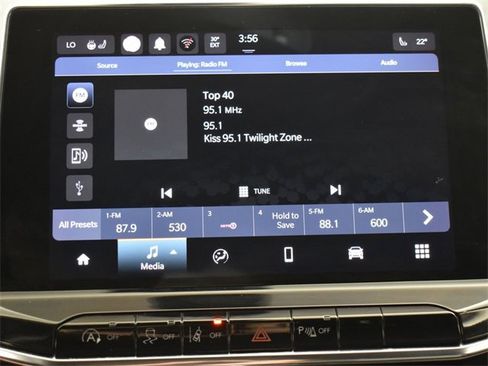 Used 2022 Jeep Compass Limited image 18