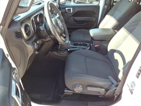 Used 2023 Jeep Gladiator Sport image 12